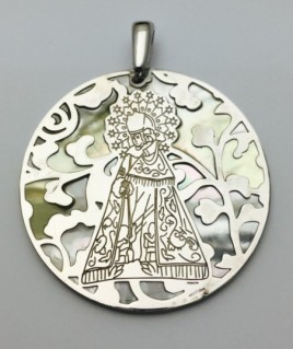 Medalla Virgen Desamparados nácar y plata de ley 40mm
