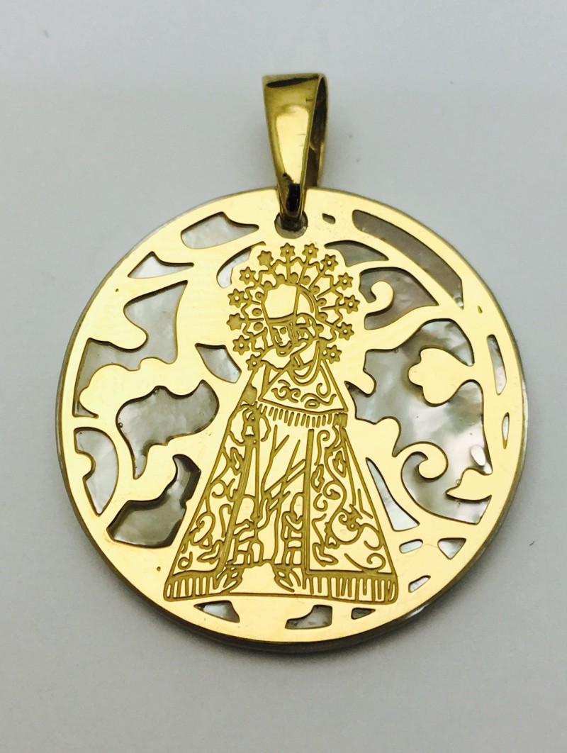 Medalla Virgen de los Desamparados plata de ley y nácar®. 25mm