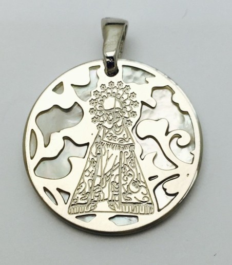 Medalla Virgen de los Desamparados plata de ley y nácar®. 20mm
