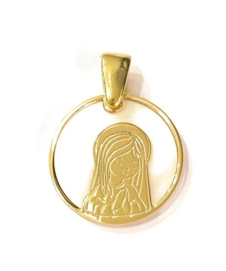 Colgante Virgen Niña en plata de ley cubierto de oro de 18kt y nácar.

Tamaño medalla: 20mm

No incluye cadena