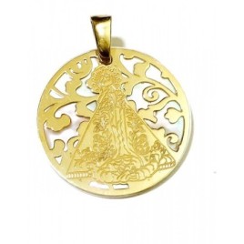 Medalla exclusiva De Bussy Virgen de la Salud en plata de ley 925ml cubierta de oro de 18kt y nácar. Tamaño redondo 35mm.