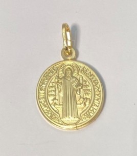 Medalla San Benito en plata de ley cubierta de oro de 18kt.

Tamaño: 12mm