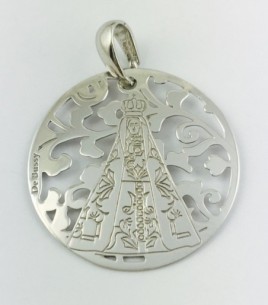 Medalla De Bussy Virgen de Nuestra Señora de Begoña en Plata de ley 925 ml. Tamaño Redondo 40 mm