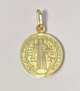 Medalla San Benito en plata de ley cubierta de oro de 18kt.

Tamaño: 15mm