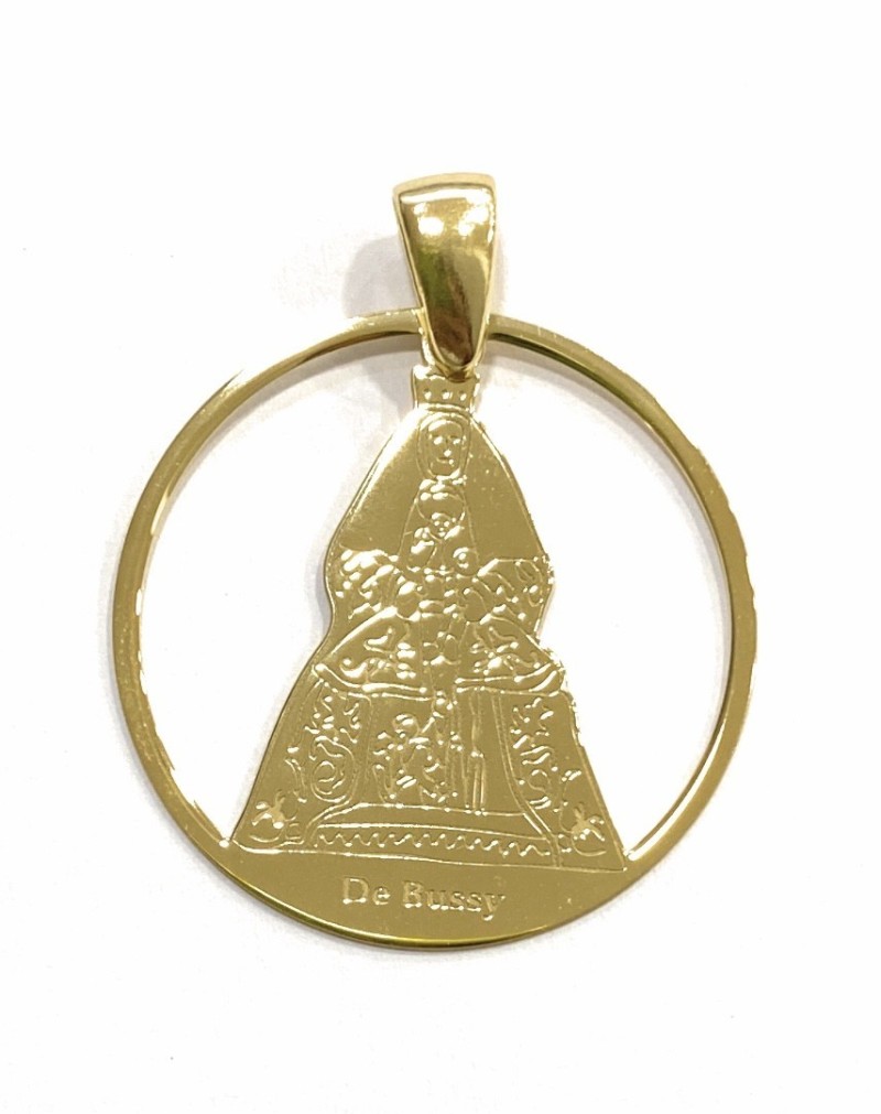 Medalla Virgen de los Reyes (Sevilla) en plata de ley cubierta de oro de 18kt.

Tamaño: 30mm