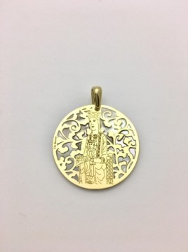 Virgen de Torreciudad plata chapada en oro y nácar 35mm